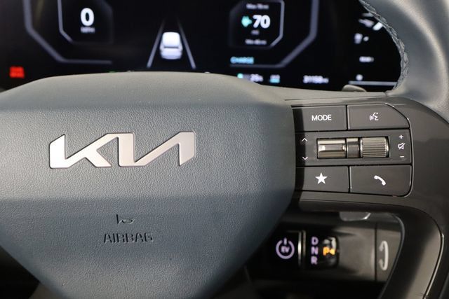 Certified 2024 Kia EV9 GT-Line AWD/4WD image 10