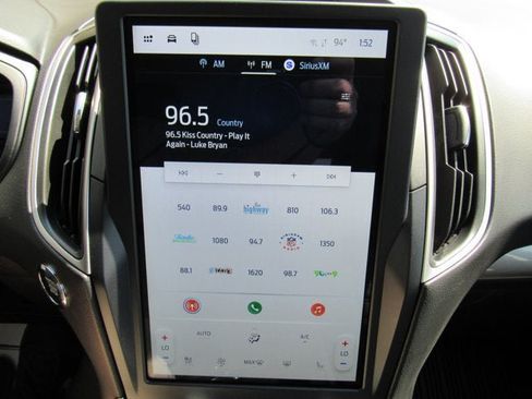 Used 2024 Ford Edge SEL w/ Convenience Package AWD/4WD image 16