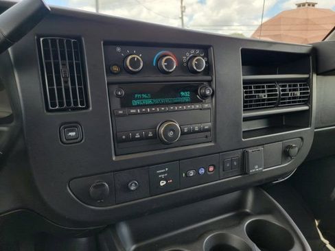Used 2025 Chevrolet Express 3500 LT w/ LT Preferred Equipment Group RWD image 25