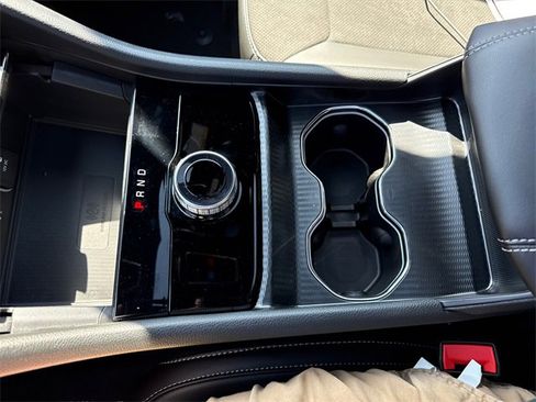 New 2025 Jeep Grand Cherokee Altitude image 23