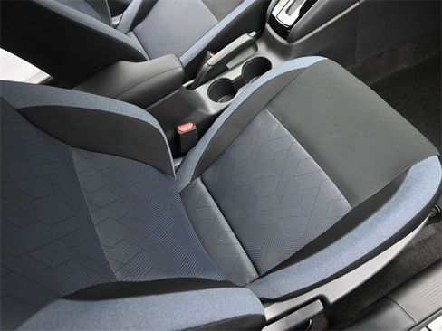 New 2025 Nissan Versa SV w/ Trunk Package image 33