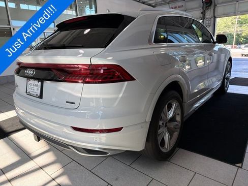 Used 2023 Audi Q8 Premium Plus AWD/4WD image 5