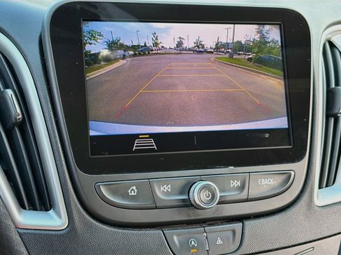 Used 2020 Chevrolet Malibu LS FWD image 11