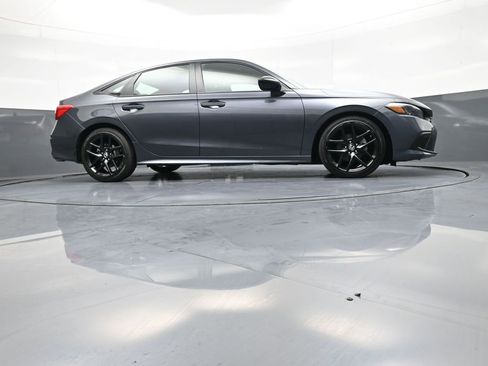 Used 2023 Honda Civic Sport image 28