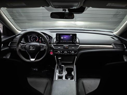 Used 2020 Honda Accord LX image 12
