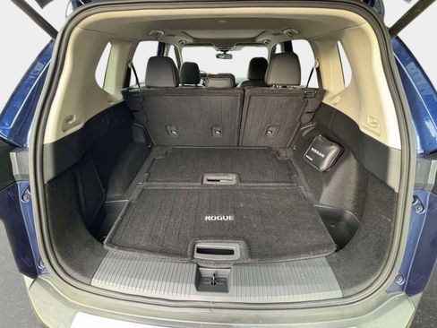 Used 2023 Nissan Rogue SL image 24