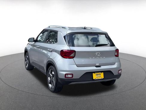 Used 2026 Hyundai Venue SEL FWD image 10