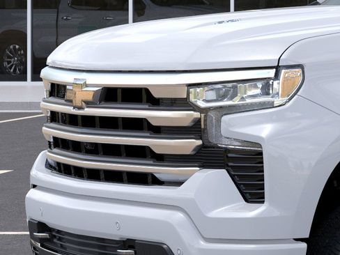 New 2026 Chevrolet Silverado 1500 High Country AWD/4WD image 14