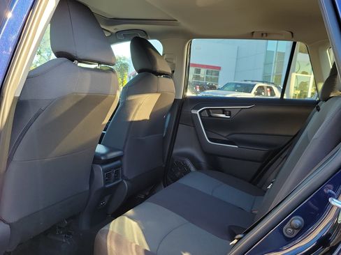 Used 2025 Toyota RAV4 XLE image 9