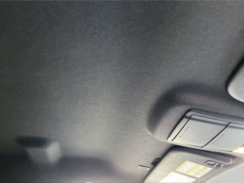 Used 2016 Ford F250 Lariat w/ Lariat Interior Package image 29