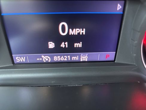 Used 2019 Chevrolet Silverado 1500 LT Trail Boss AWD/4WD image 11