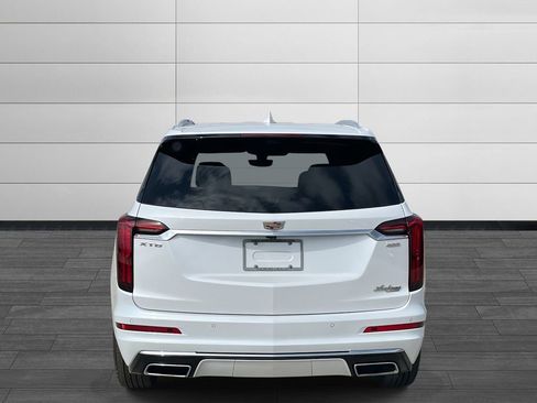 Certified 2023 Cadillac XT6 Premium Luxury w/ Technology Package image 4