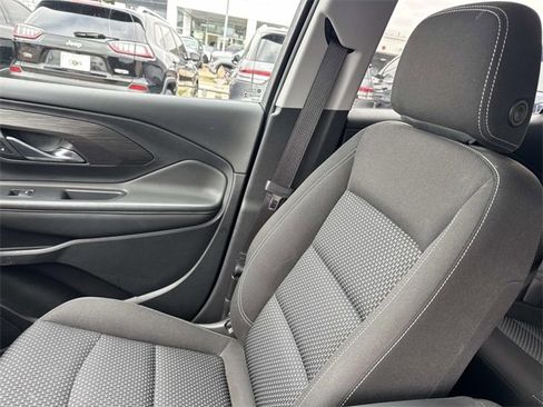 Used 2022 GMC Terrain SLE w/ Elevation Edition image 20