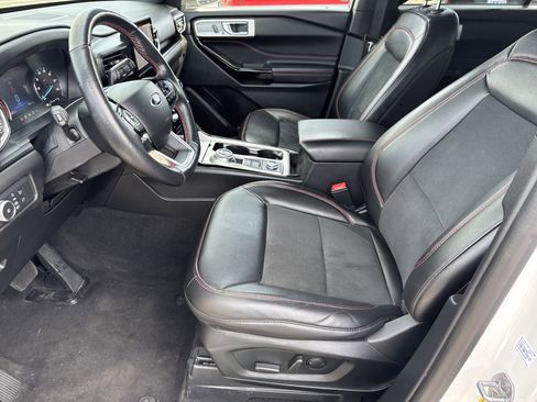 Used 2022 Ford Explorer ST-Line w/ Class IV Trailer Tow Package AWD/4WD image 10