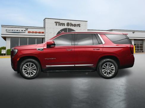 Used 2022 GMC Yukon SLT w/ SLT Premium Package AWD/4WD image 2