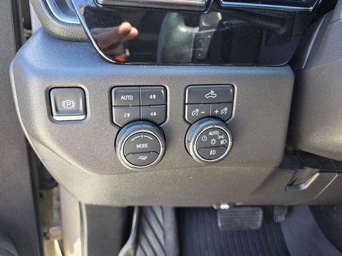 Used 2023 Chevrolet Silverado 1500 LT Trail Boss w/ LPO, Dark Essentials Package image 29