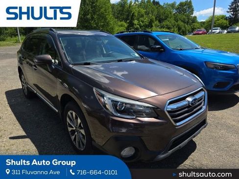 Used 2019 Subaru Outback 2.5i Touring AWD/4WD image 1