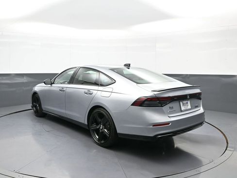 Used 2025 Honda Accord Sport image 8