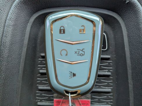 Used 2019 Cadillac Escalade Premium Luxury image 33