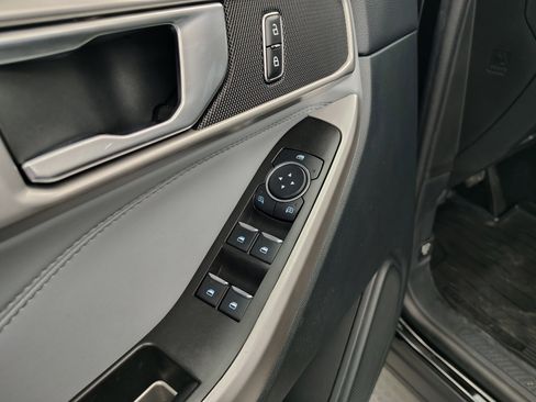 Used 2023 Ford Explorer XLT w/ Equipment Group 202A image 21