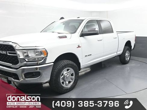 Used 2022 RAM 2500 Big Horn w/ Cold Weather Group AWD/4WD image 5