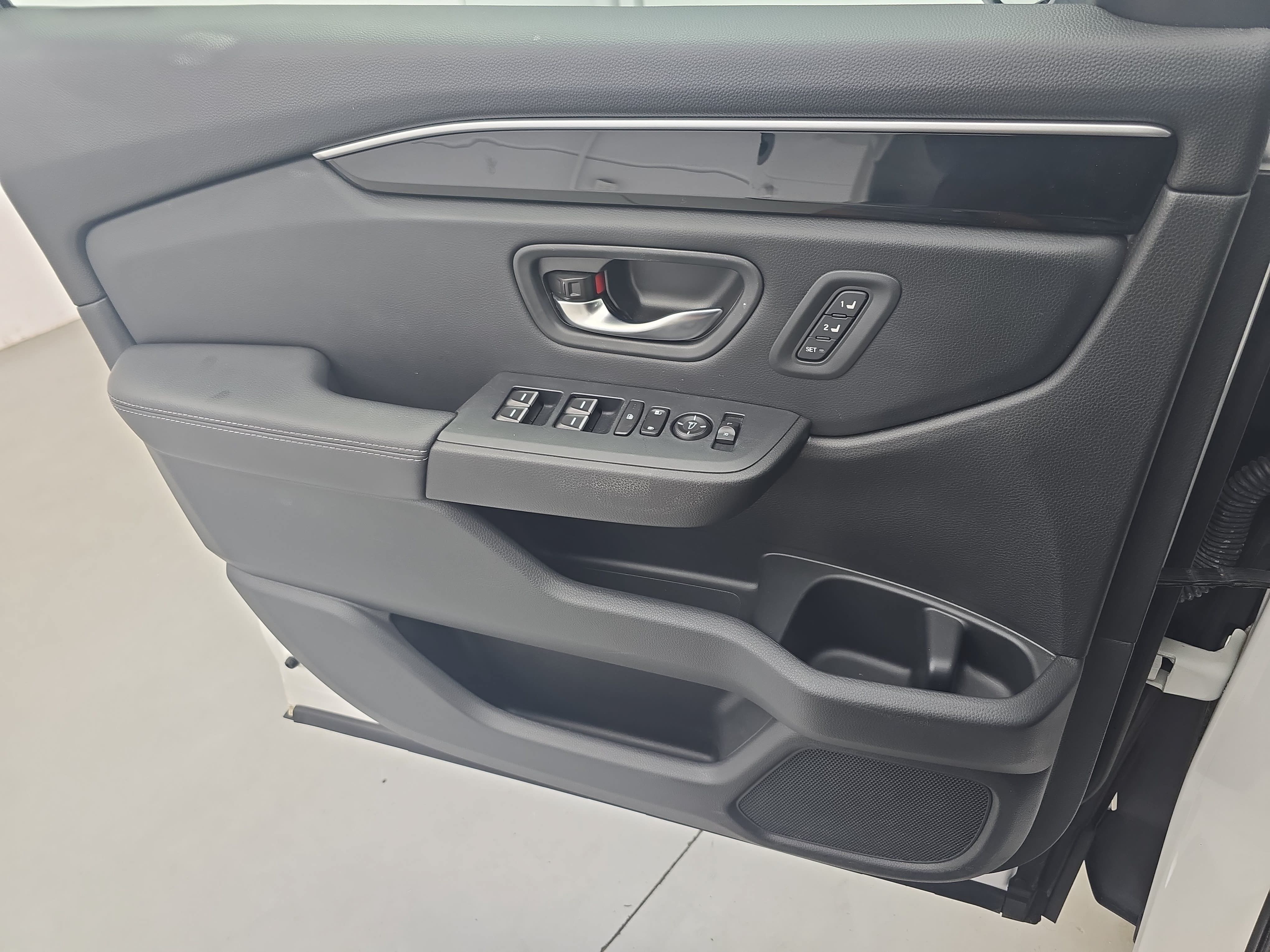 Certified 2024 Honda Pilot Touring image 28