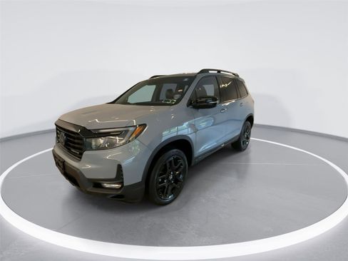 Used 2024 Honda Passport Black Edition image 3