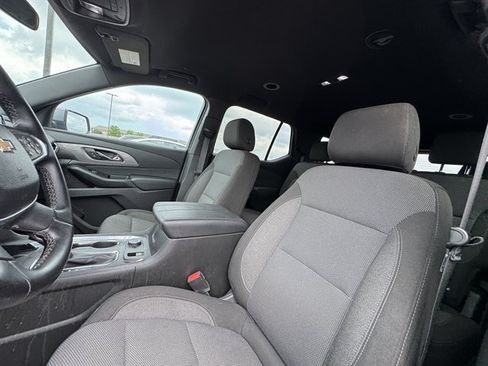 Used 2023 Chevrolet Traverse LT AWD/4WD image 8