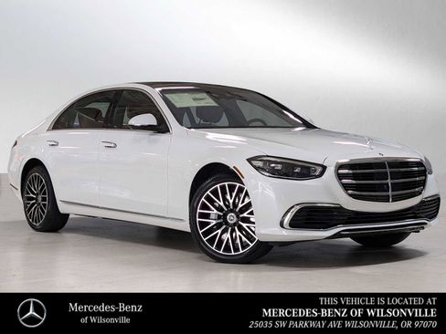 New 2025 Mercedes-Benz S 580 4MATIC Sedan image 1