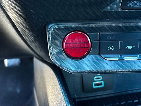 Used 2024 Ford Mustang Premium image 17