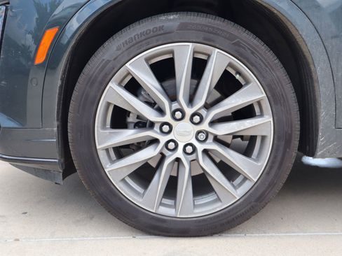 Used 2021 Cadillac XT6 Sport AWD/4WD image 10