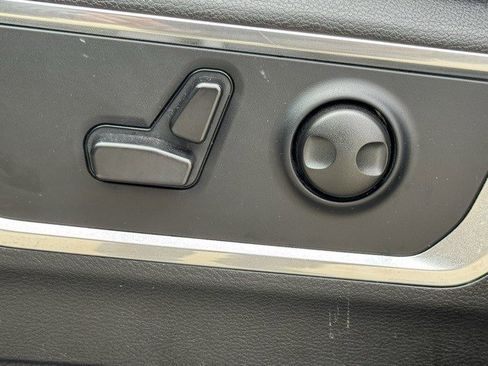 Used 2025 RAM 1500 Laramie w/ Sport Appearance Package image 12