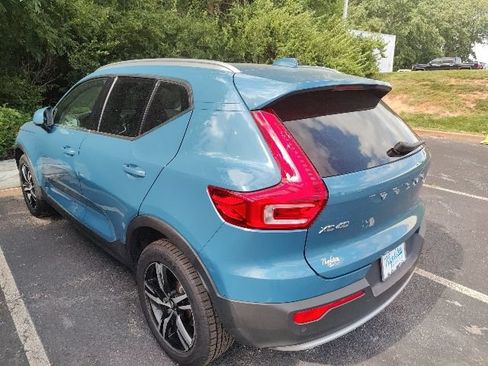 Used 2023 Volvo XC40 B5 Plus AWD/4WD image 6