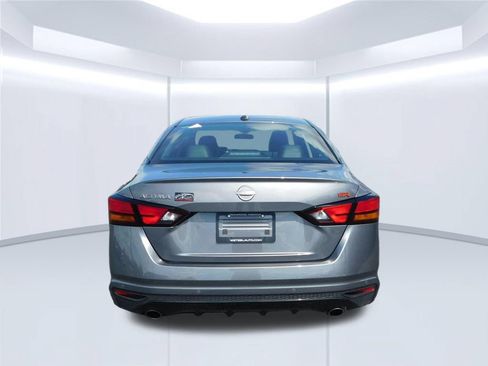 Used 2026 Nissan Altima 2.5 SR FWD image 4