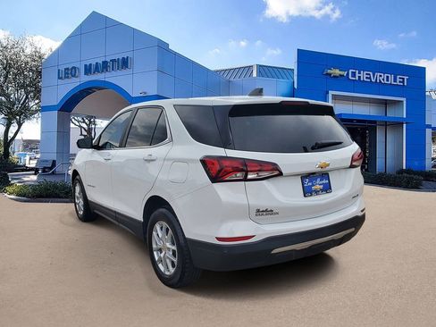Used 2023 Chevrolet Equinox LT w/ Driver Convenience Package AWD/4WD image 4