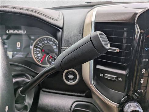 Used 2024 RAM 2500 Laramie AWD/4WD image 12