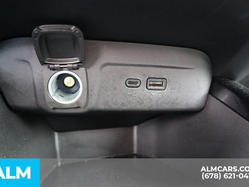 Used 2024 Chevrolet Trax LT image 31