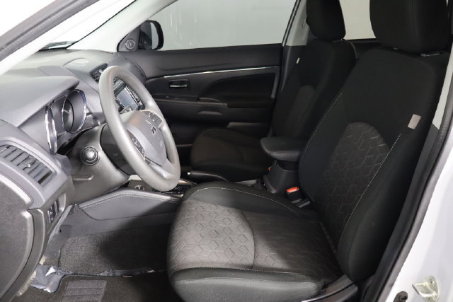Used 2024 Mitsubishi Outlander Sport ES AWD/4WD image 12