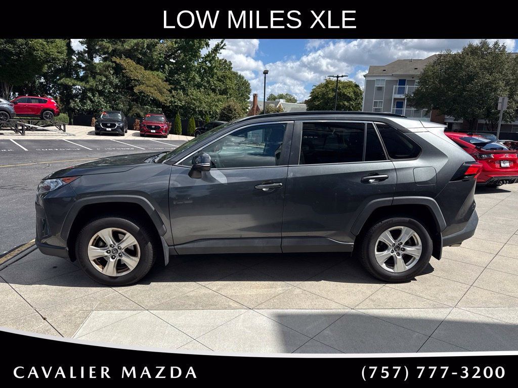 Used 2020 Toyota RAV4 XLE w/ All Weather Liner Package AWD/4WD image 4