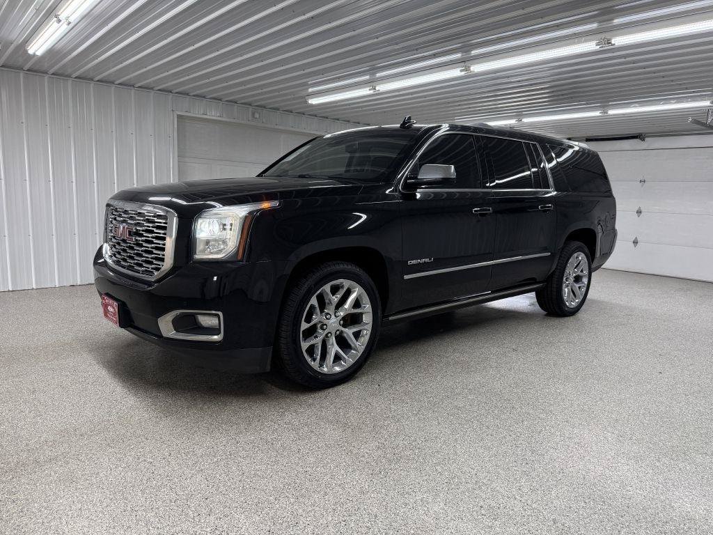 Used 2019 GMC Yukon XL Denali w/ Denali Ultimate Package AWD/4WD image 4