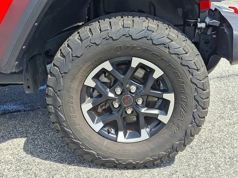 Used 2026 Jeep Wrangler Unlimited Rubicon AWD/4WD image 8