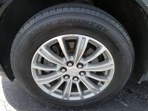 Certified 2019 Cadillac XT5 Luxury FWD image 11