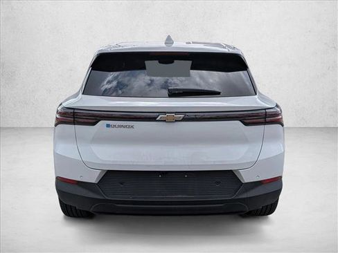 Used 2025 Chevrolet Equinox EV LT image 3