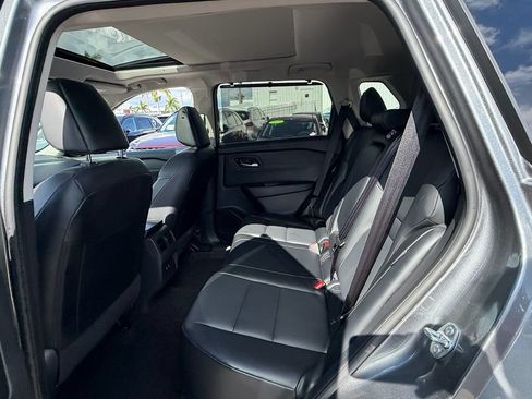 Used 2024 Nissan Rogue SV w/ SV Premium Package FWD image 12