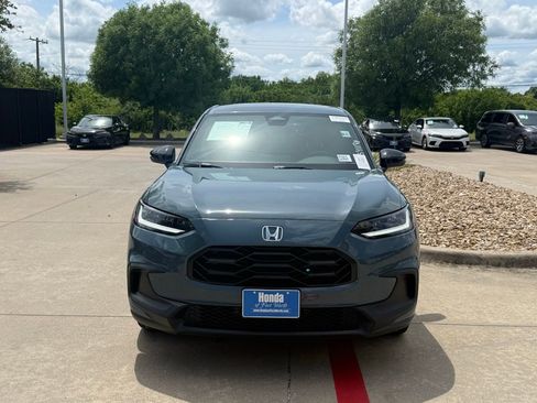 Used 2024 Honda HR-V Sport image 9