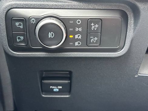 Used 2024 Ford Bronco Outer Banks AWD/4WD image 34