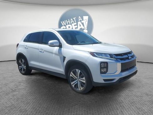 Used 2025 Mitsubishi Outlander Sport SE AWD/4WD image 1