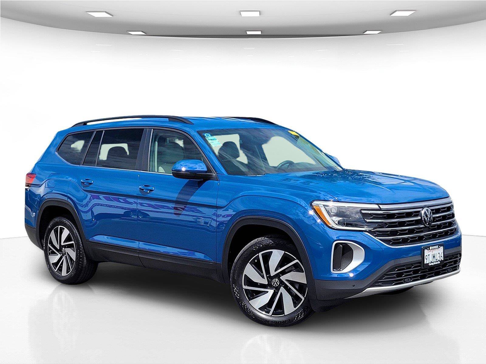 Certified 2025 Volkswagen Atlas SE AWD/4WD image 2