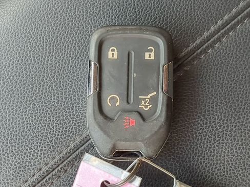 Used 2023 GMC Terrain SLE w/ Driver Convenience Package image 33