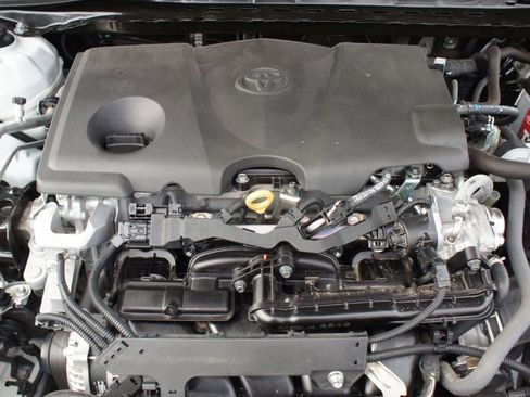 Used 2023 Toyota Camry SE image 27